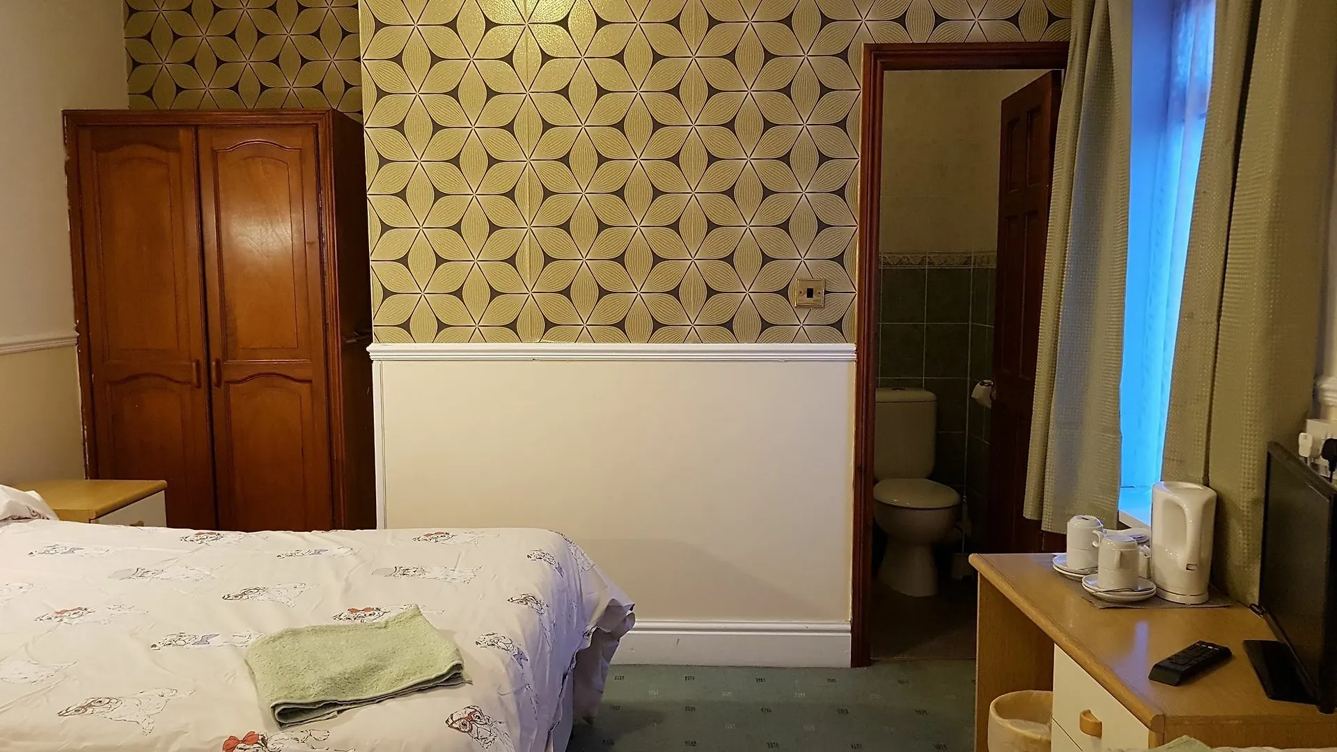ברידלינגטון Chatley Court Guest House